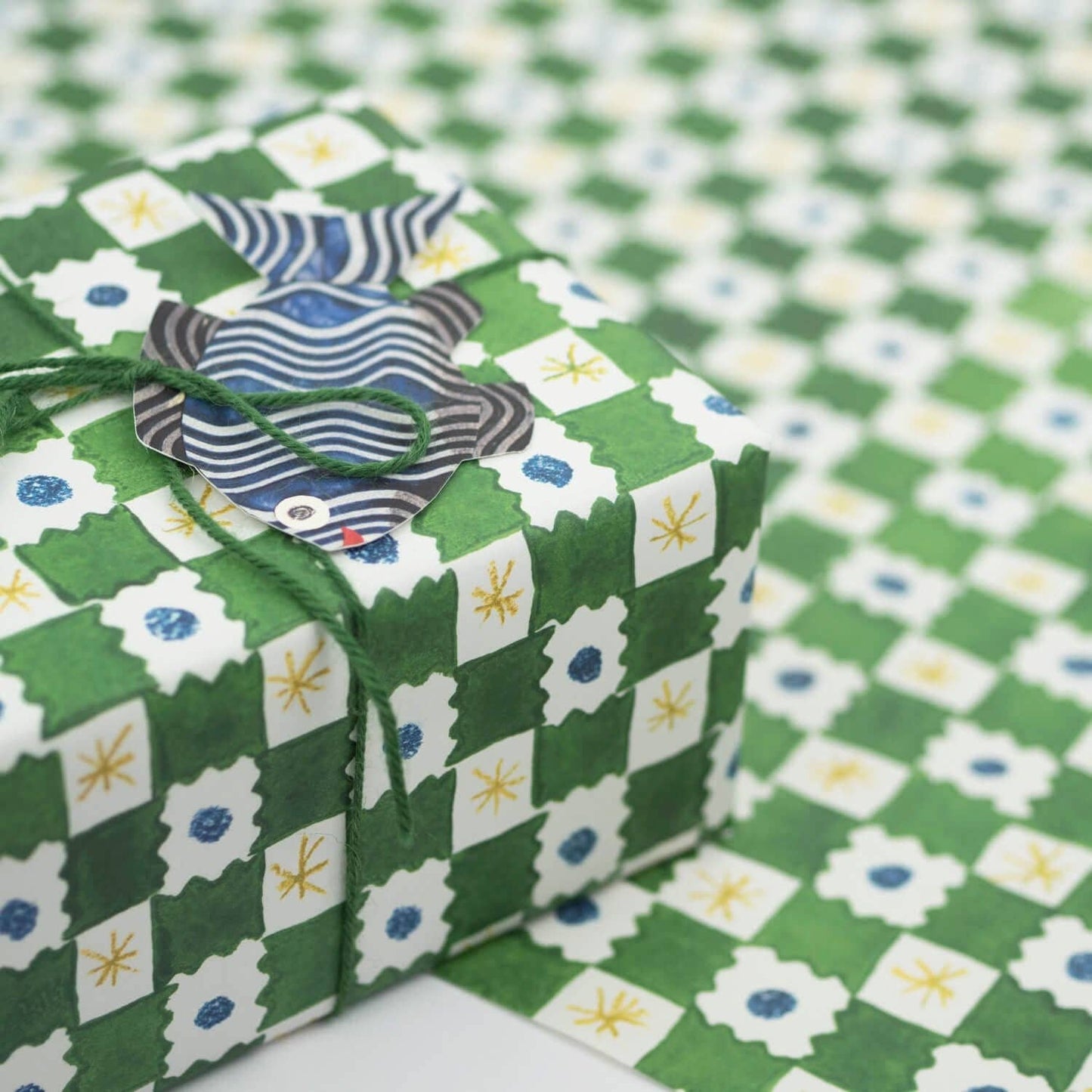 Hadley - Grünes Schachbrett-Geschenkpapier