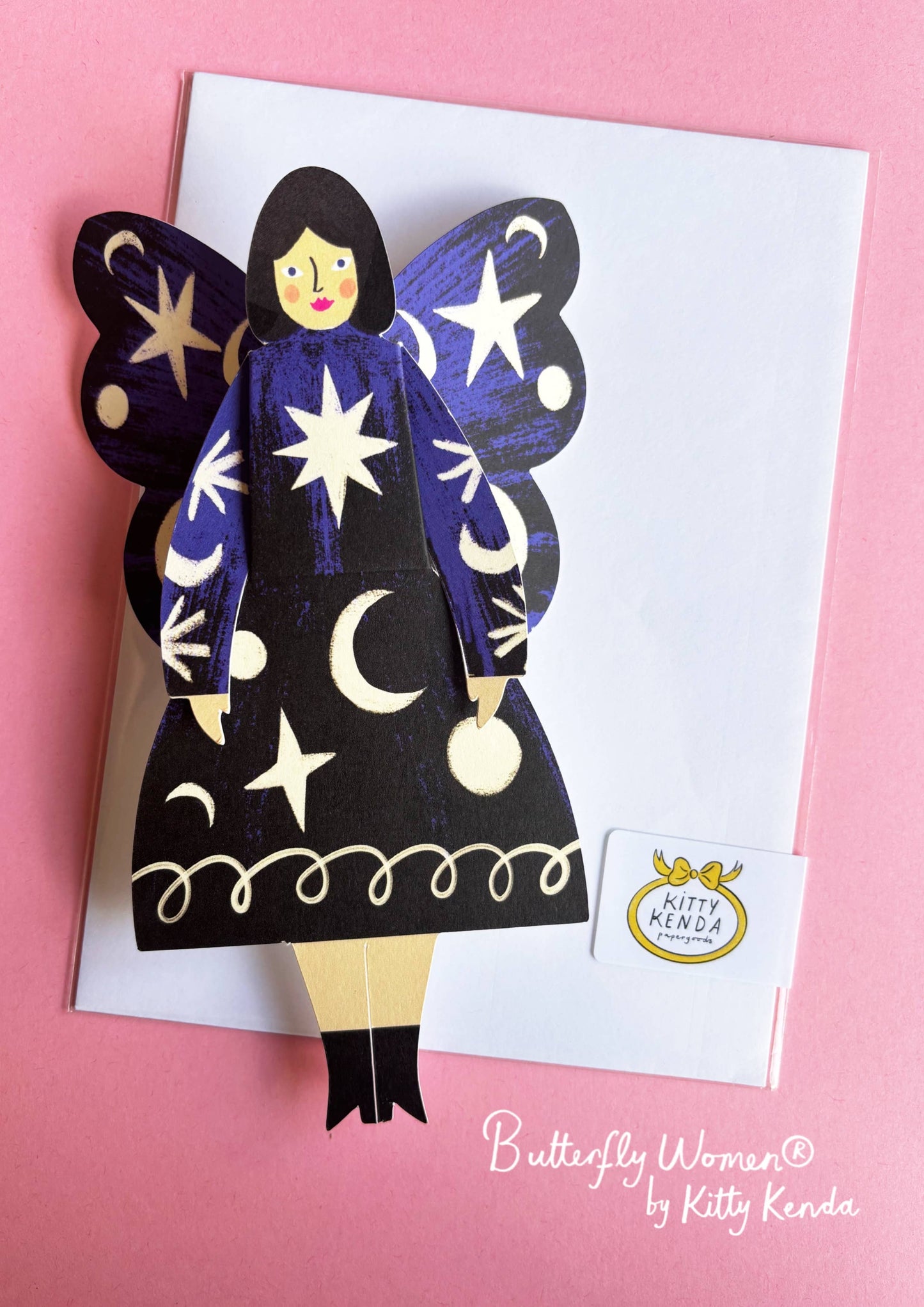Kitty Kenda Papergoods - Schmetterlingsfrau Sitzende Grußkarte - Kosmisch