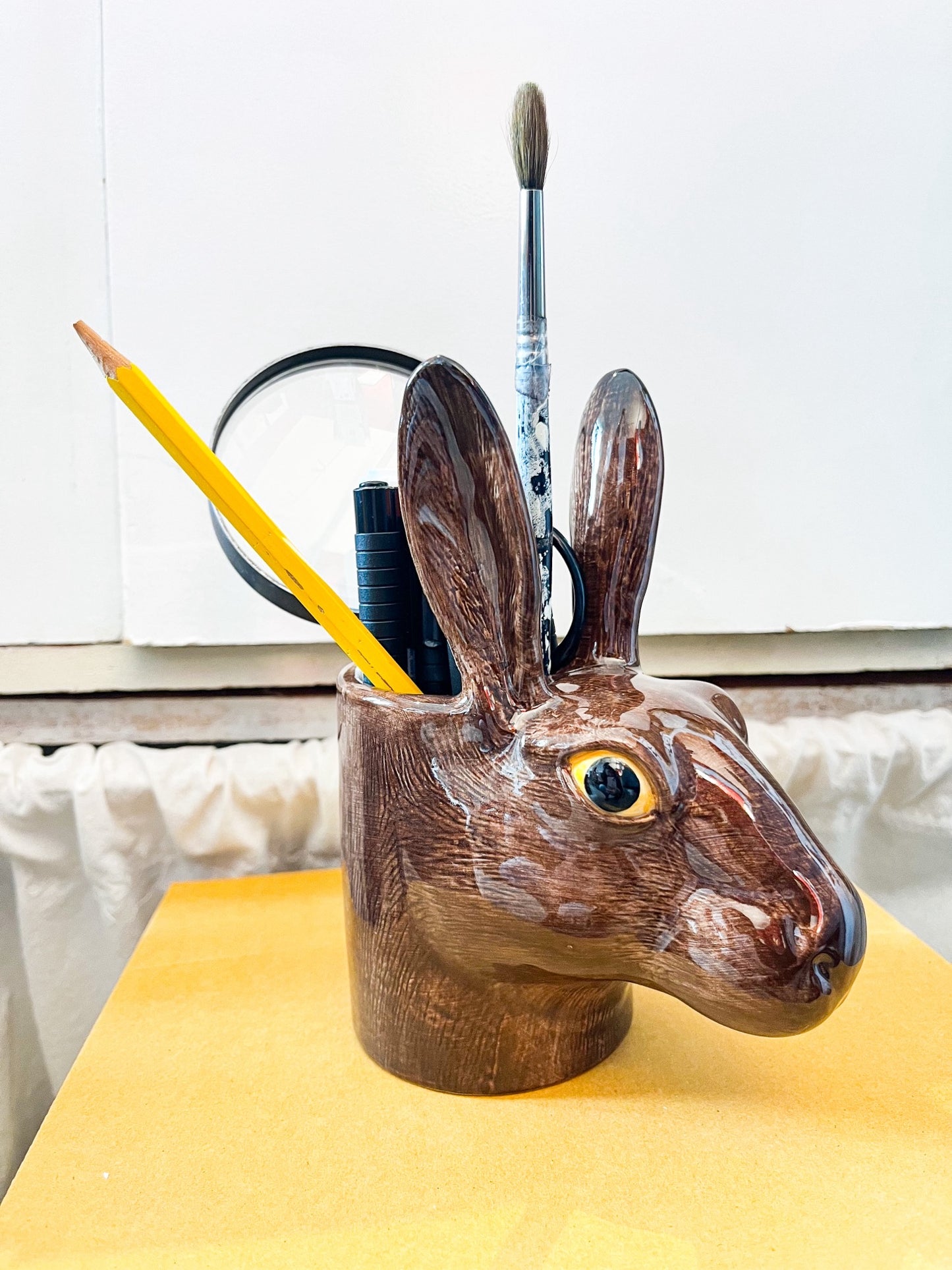Quail Keramik Hase Stiftebecher