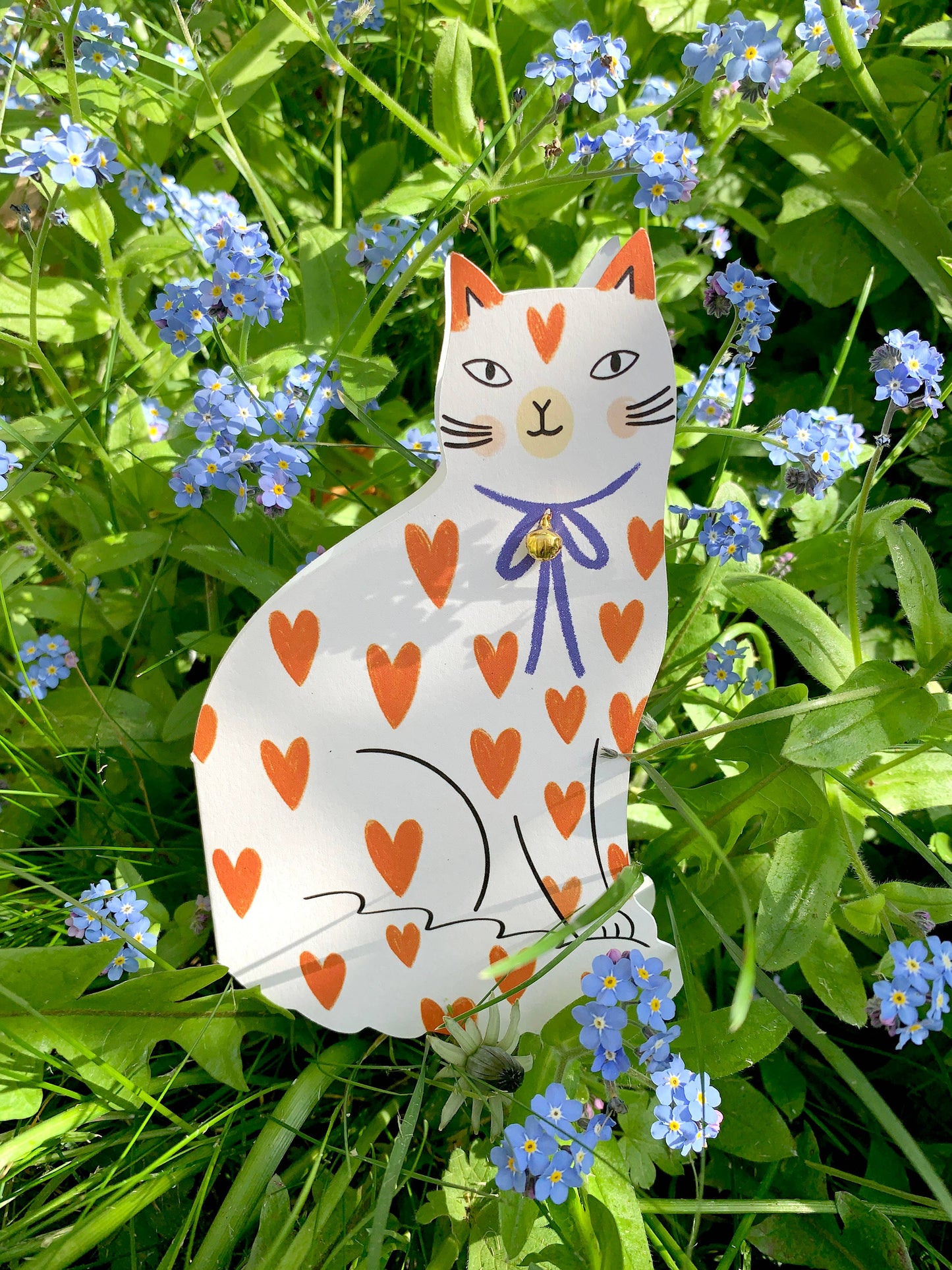Kitty Kenda Papergoods - Sitzende Katze geformte Grußkarte Loveheart