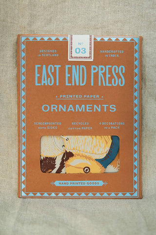 Verpackung der Papiervögel von East End Press auf Leinen