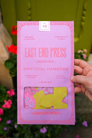 East End Press - Clematis Vertikale Wandaufhängung