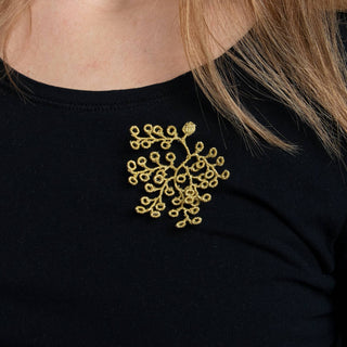 Botanopia - gifts , decor and cards for plant lovers - Goldene gestickte Moosfarn Brosche