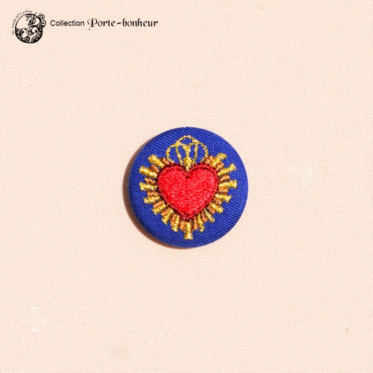 une hirondelle fait le printemps. - gestickte Brosche "Herzchen" gold & blau