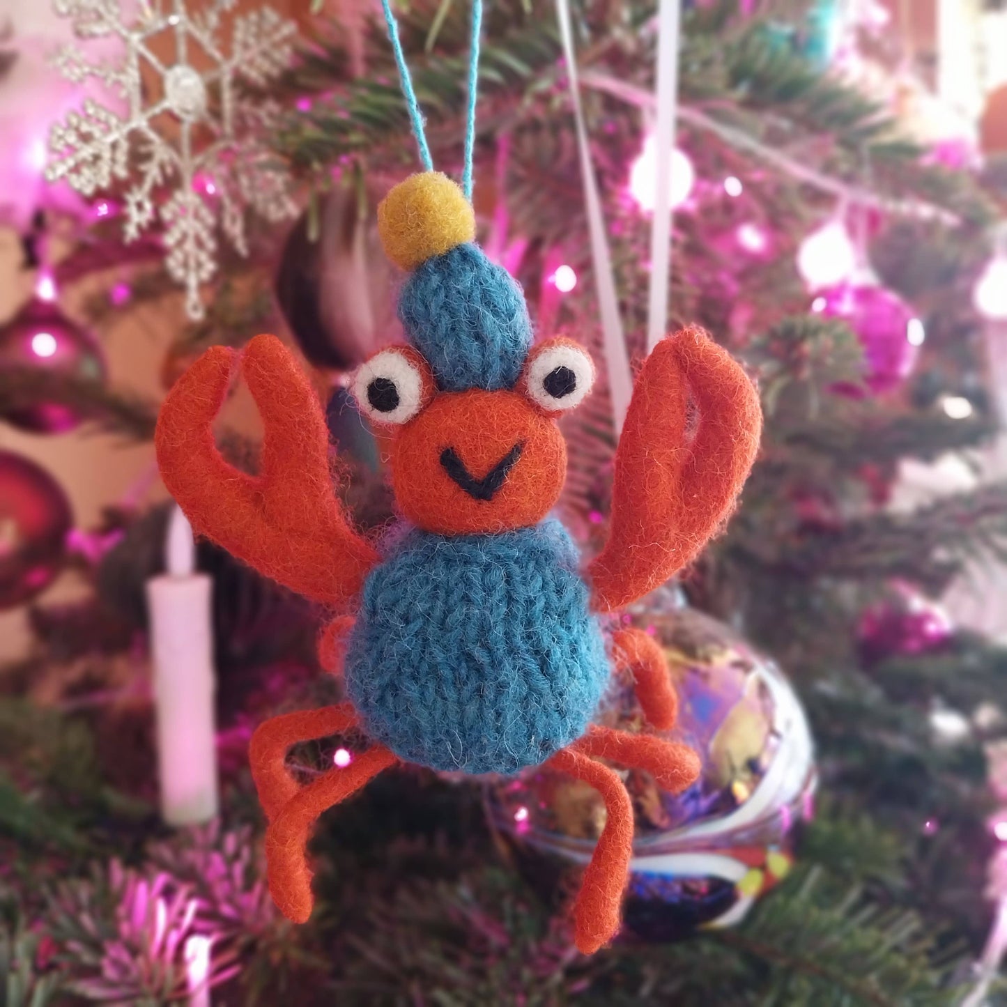 Felt So Good - Handgefertigte Filz Sammy Schneekrabbe Weihnachtskrabben Dekoration