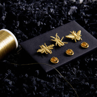 Botanopia - gifts , decor and cards for plant lovers - Goldene gestickte Broschen – 3 kleine Insekten