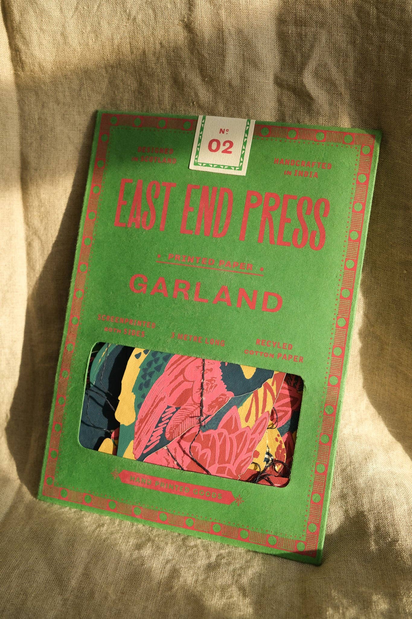 East End Press -  Klassische Girlande mit tropischen Vögeln