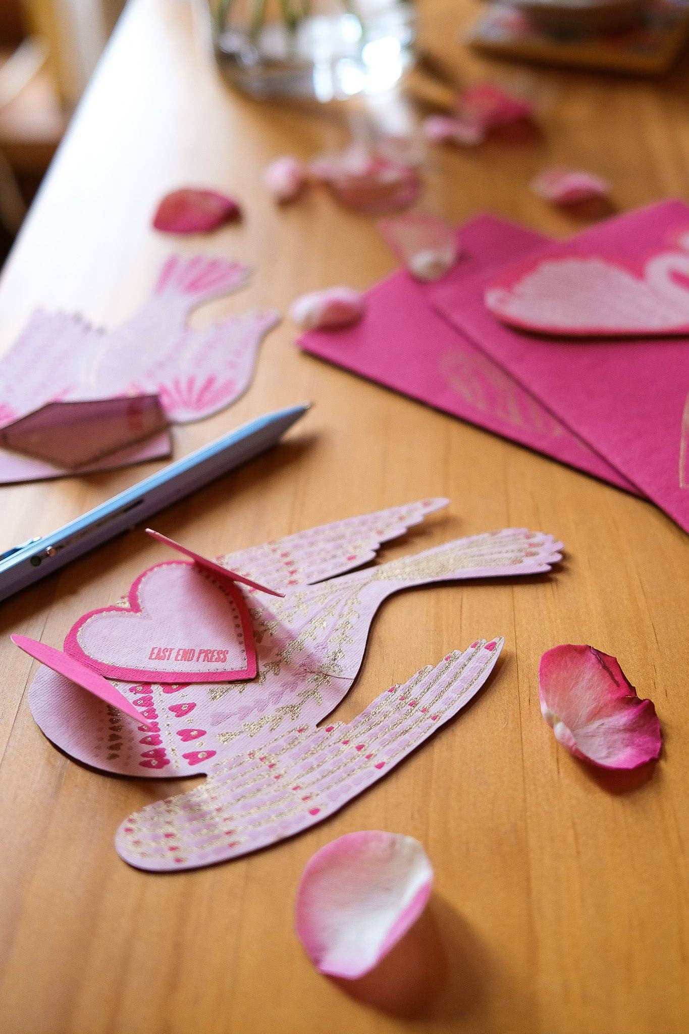 East End Press - Grußkarte mit Herz und Vogelmotiv